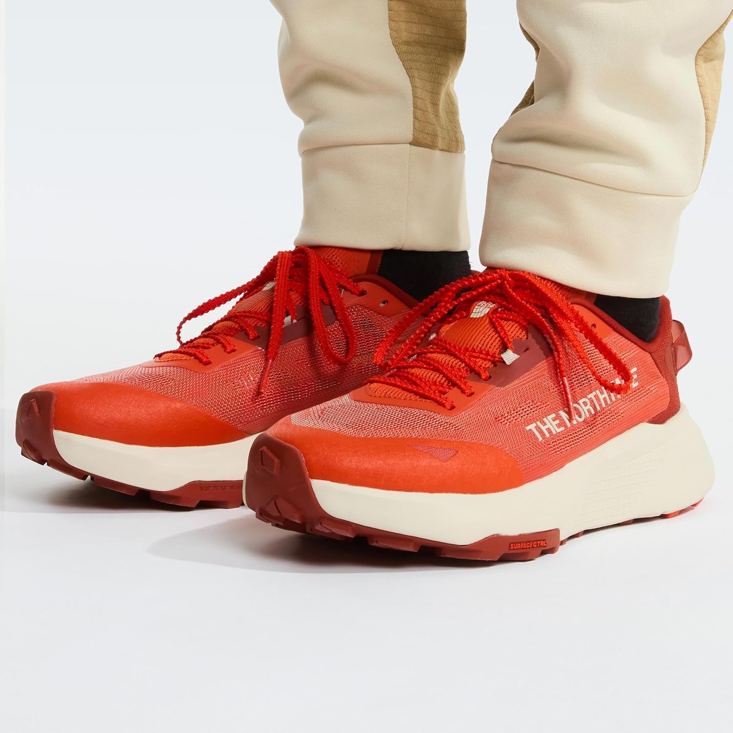 imageThe North Face Altamesa 300 V2Lava RedIron Clay