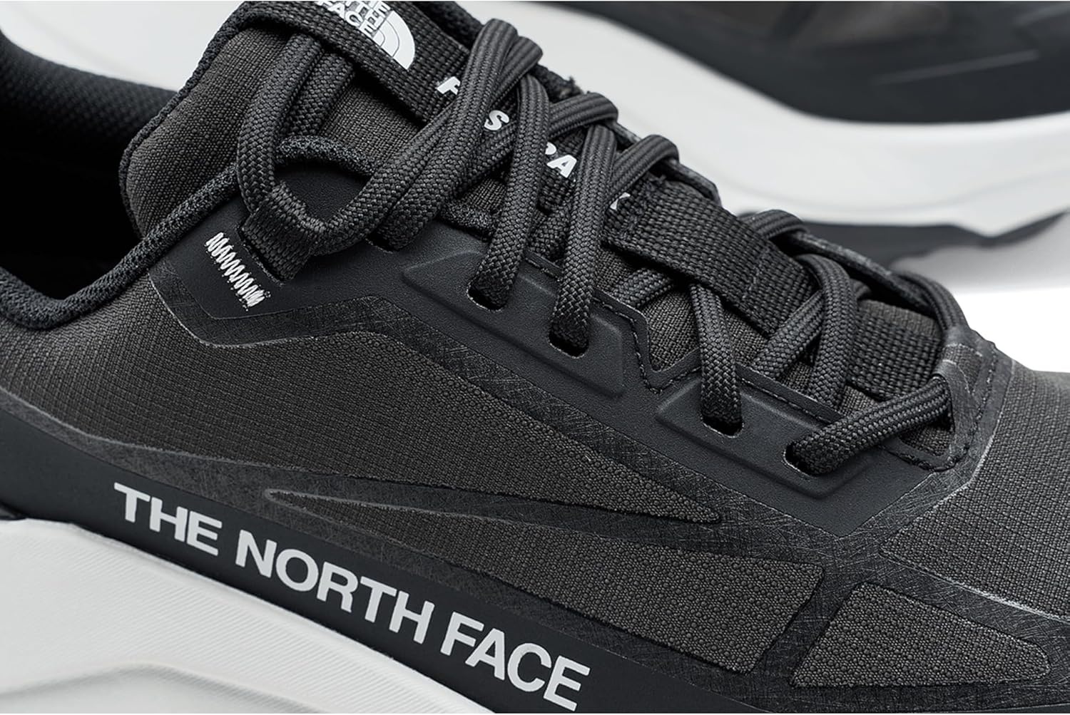 imageThe North Face Fastpack WPTnf BlackHigh Rise Grey