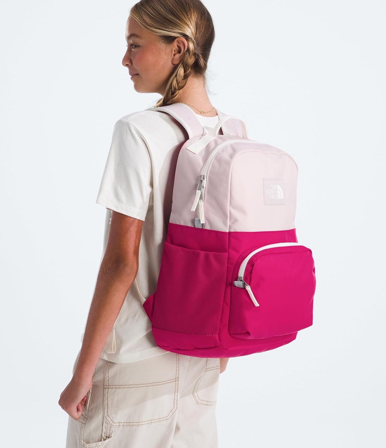 imageTHE NORTH FACE Teen Chuckwalla Daypack Travel Backpack Laptop Sleeve Reflective Safety Details Adjustable Strap Metal PinkTranscendent GreyPale Blossom One SizePale BlossomLali Guran