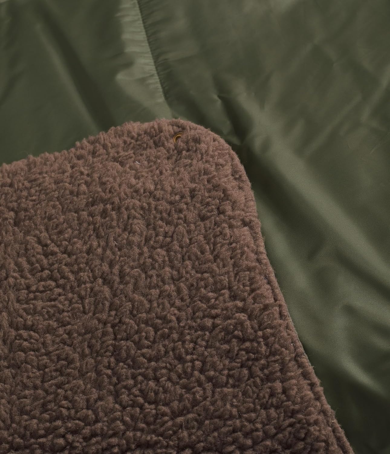 imageTHE NORTH FACE Wawona Fuzzy Blanket Dual Sided amp Packable Design Ultra Soft Fleece Lining amp Water Repellent Outer New Taupe GreenSmokey Brown One SizeNew Taupe GreenSmokey Brown