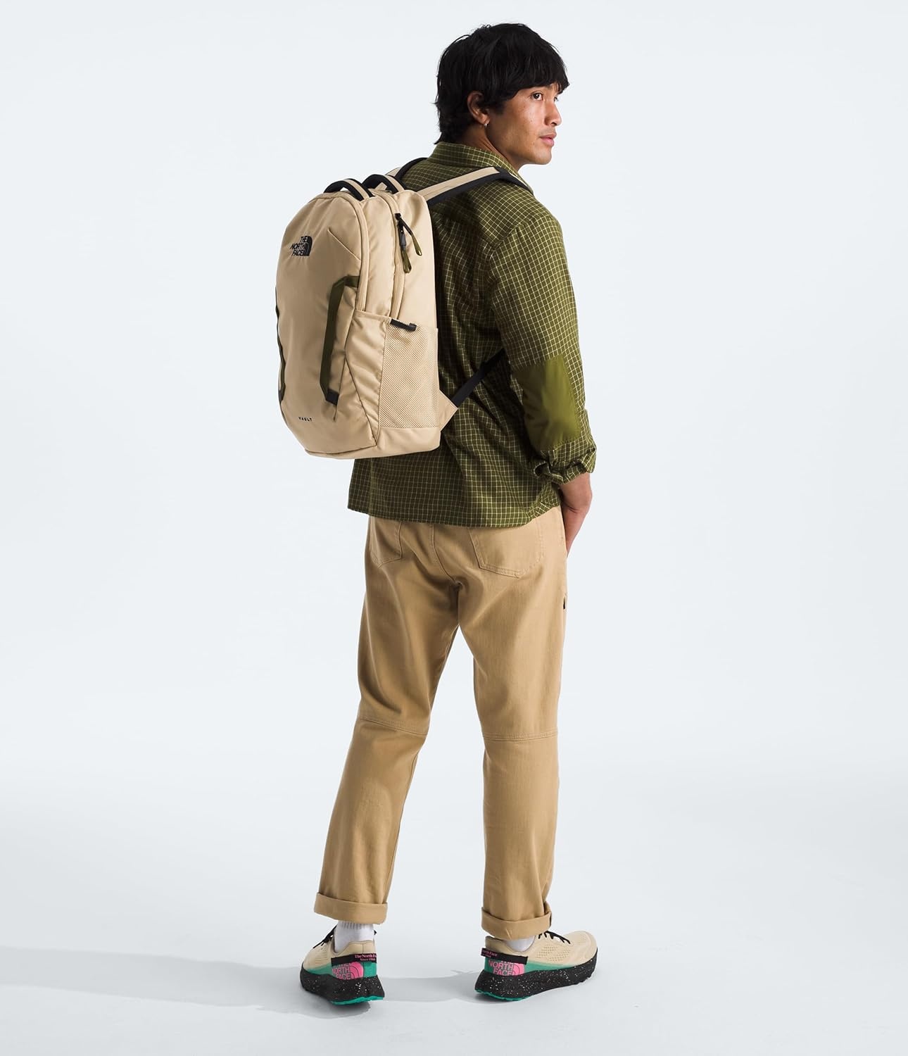 imageThe North Face Vault Everyday Laptop Backpack Commuter Travel Bag WaterRepellent Finish Spacious Compartment Mid Grey Dark HeatherTNF BlackNPF One SizeKhaki StoneTnf Black