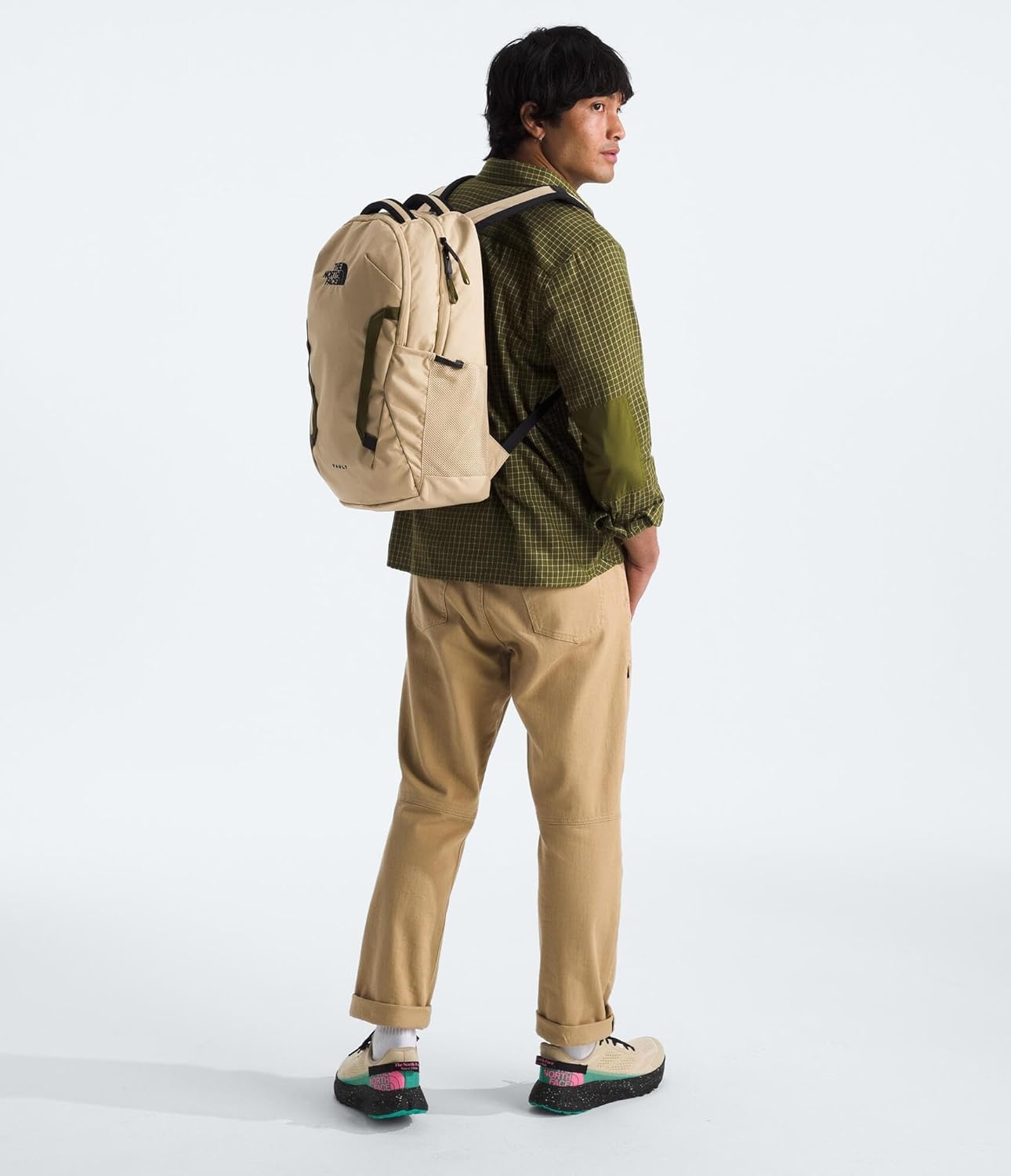 imageThe North Face Vault Everyday Laptop Backpack Commuter Travel Bag WaterRepellent Finish Spacious Compartment Mid Grey Dark HeatherTNF BlackNPF One SizeKhaki StoneTnf Black