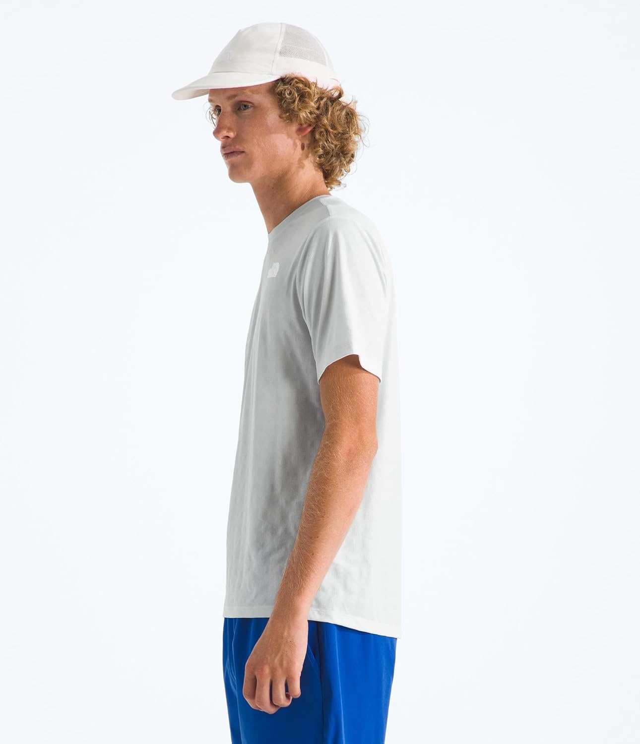 image:imageThe North Face Mens 247 Pentadome Embossed Short Sleeve Tee Regular Fit TShirt with MoistureWicking Flashdry TechPearl Stone