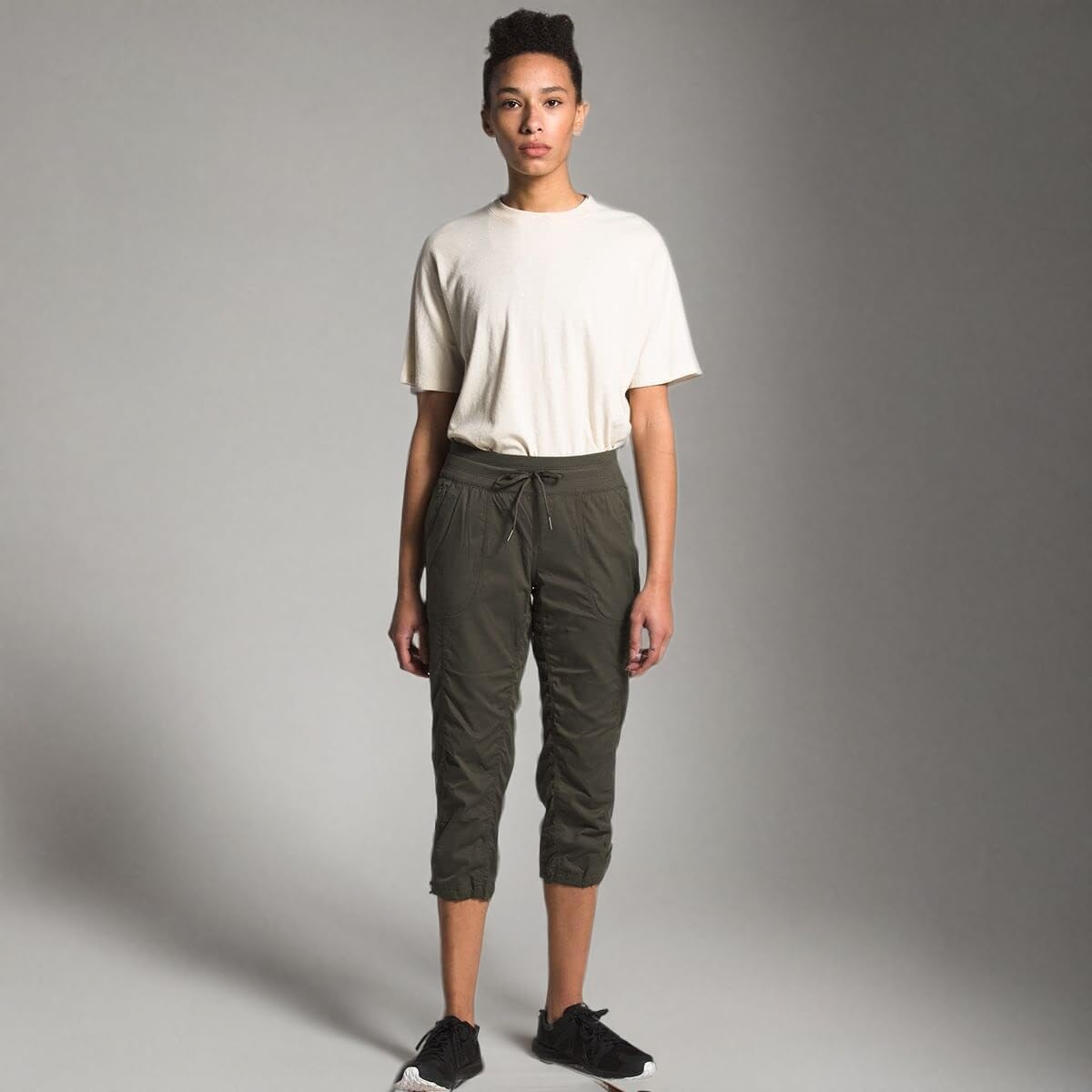 image:imageThe North Face Womens Aphrodite 20 Capri Moisture Wicking Water Repellent Finish UPF 40 ProtectionNew Taupe Green