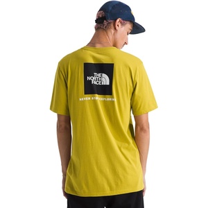 THE NORTH FACE Men’s Core Box NSE Short Sleeve Tee | Branded T-shirt With a Ribbed Collar(Dijon Yellow)