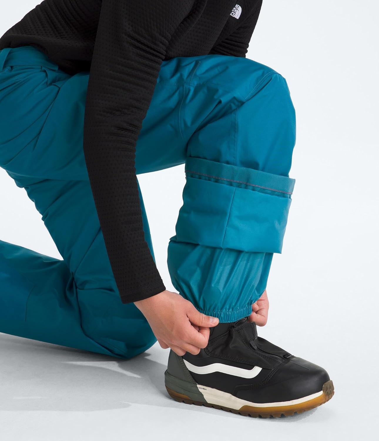 image:imageTHE NORTH FACE Boys Freedom Insulated Pant Waterproof for Ski amp Snowboard Gaiters Adjustable Waist Zip PocketsDusk Blue