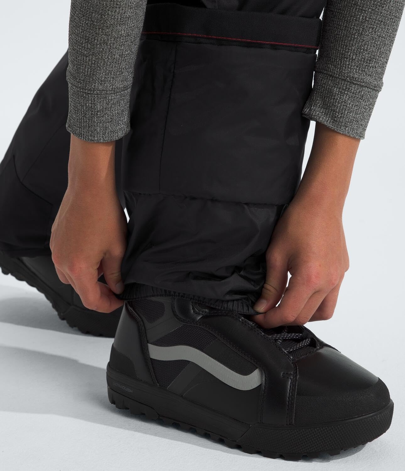 image:imageTHE NORTH FACE Boys Freedom Insulated Pant Waterproof for Ski amp Snowboard Gaiters Adjustable Waist Zip PocketsTnf Black
