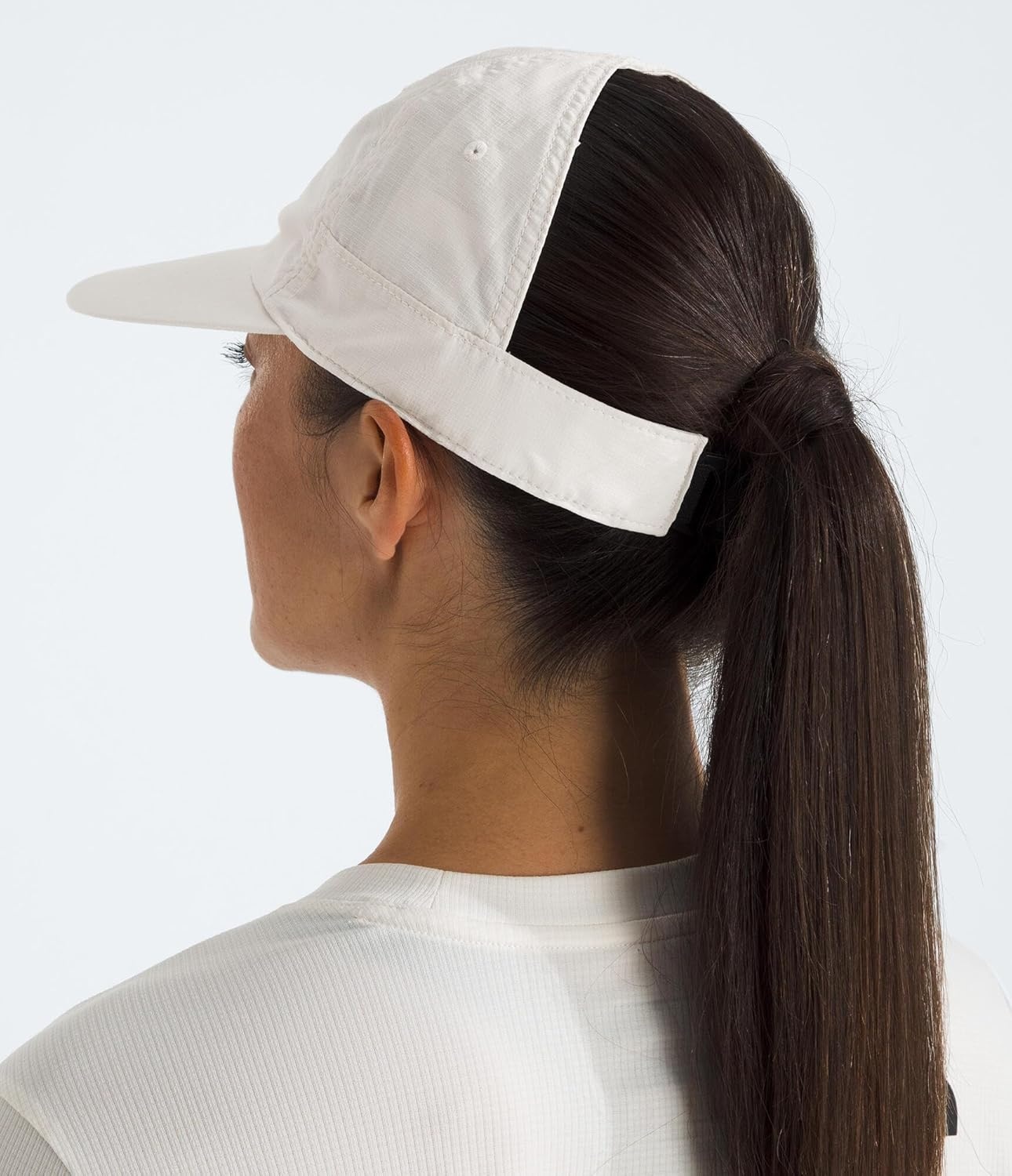 image:imageThe North Face Horizon Top KnotWhite Dune