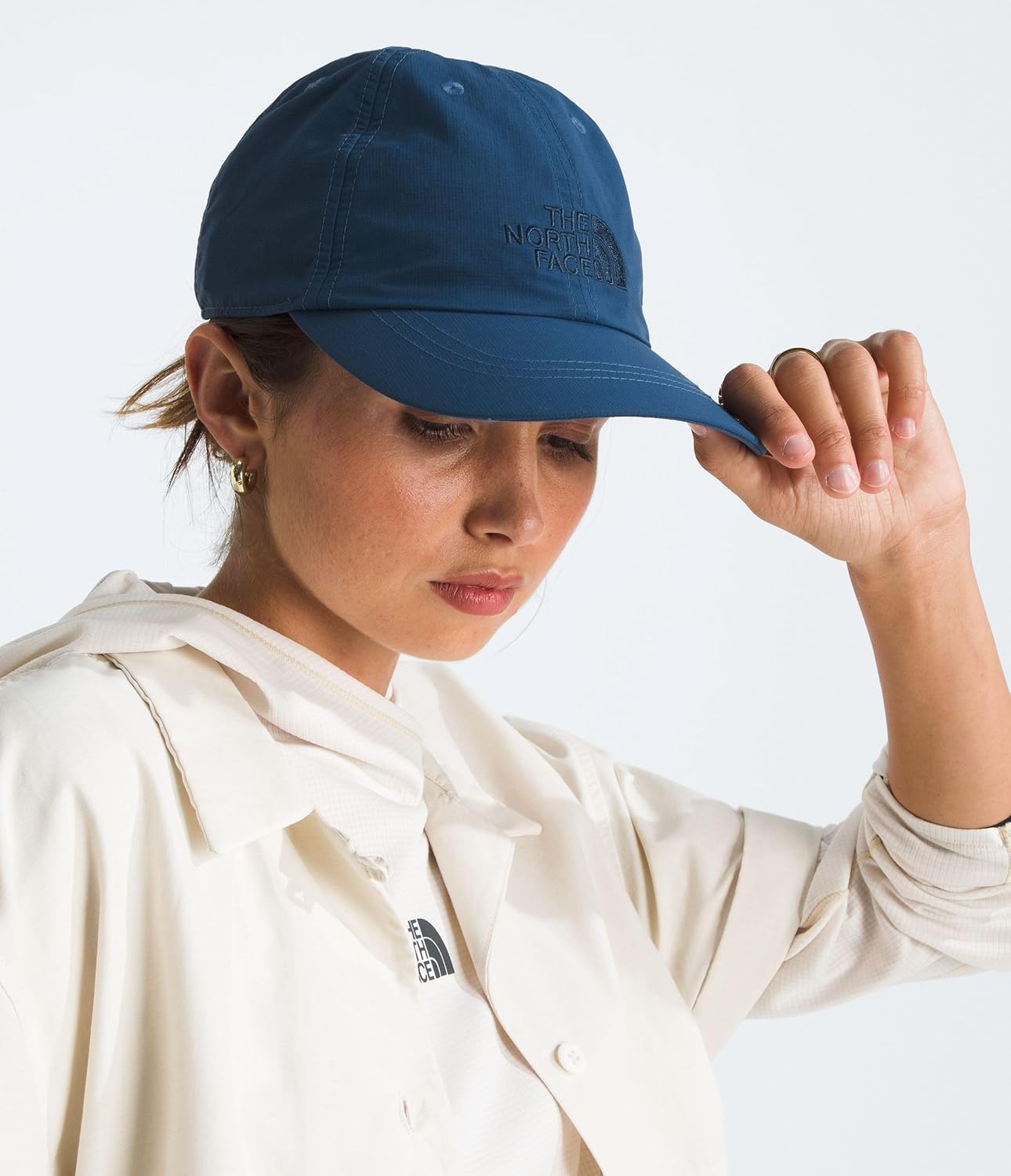 image:imageThe North Face UnisexAdult Horizon Hat Classic Fit Baseball Cap for Men amp Women Perfect for Golf Cycling amp Everyday WearShady Blue