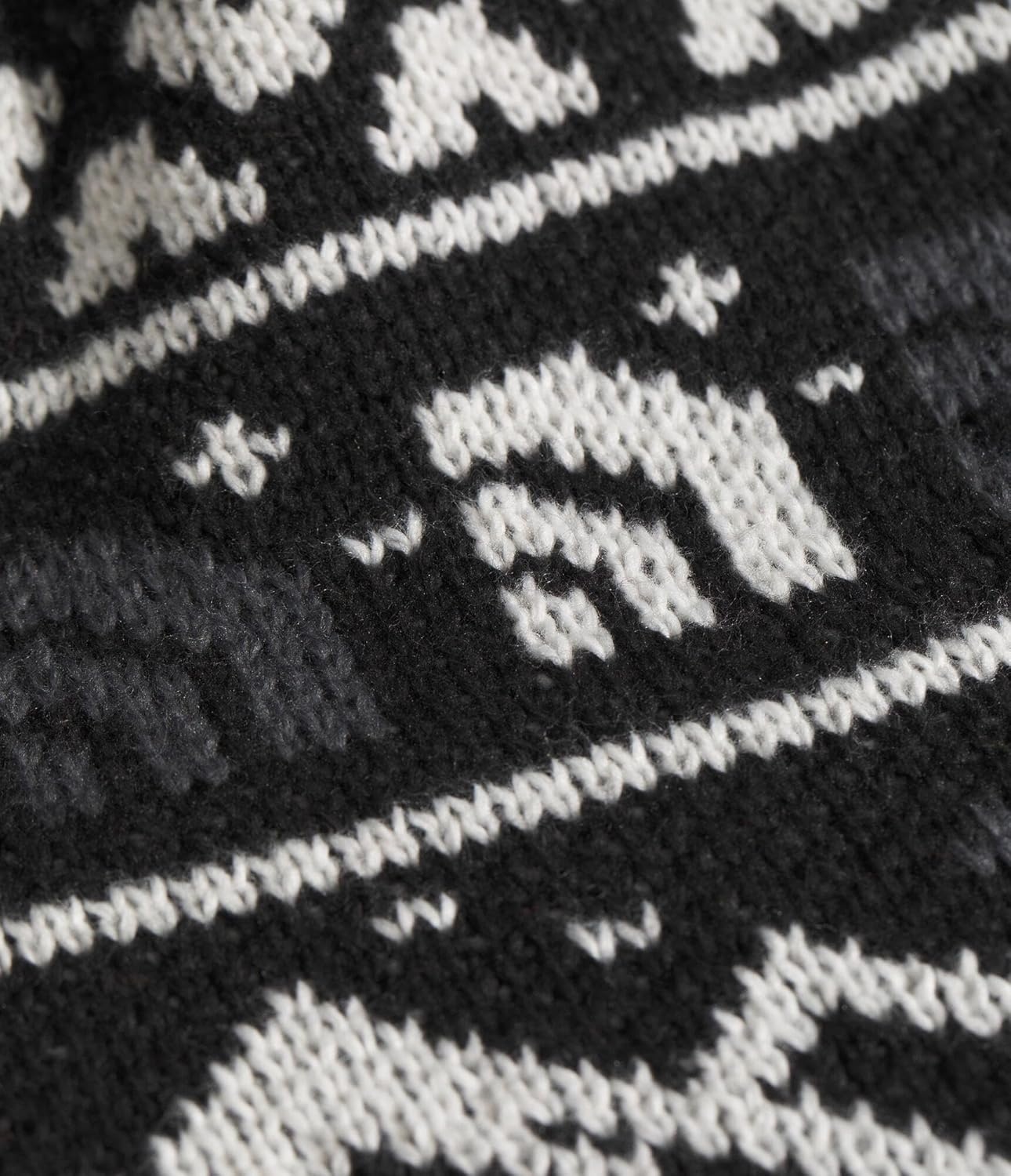image:imageThe North Face Womens Cabin Ski TukeTnf Black JacquardPom