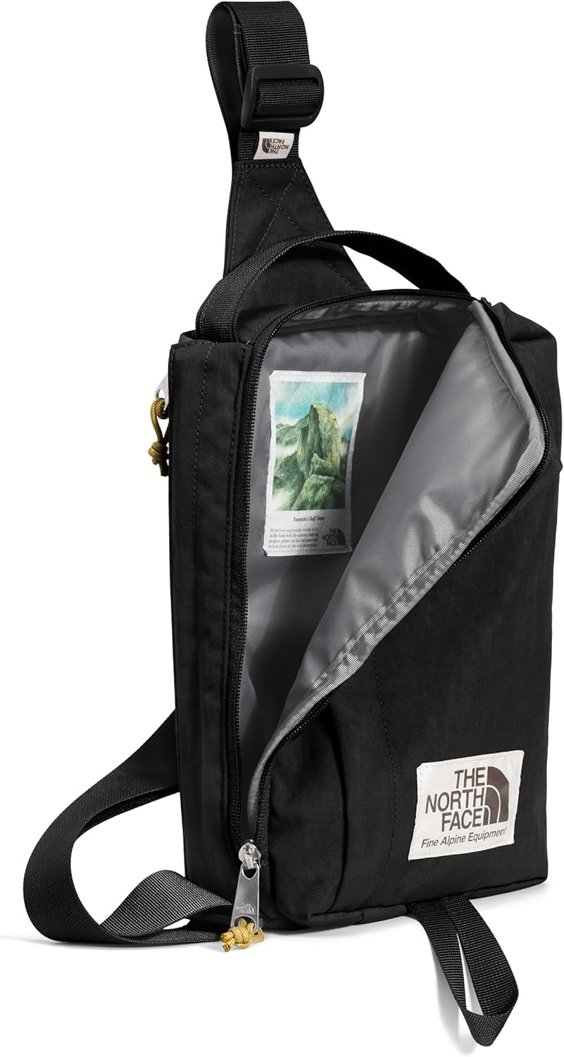 image:imageTHE NORTH FACE Berkeley Field BagTnf BlackMineral Goldnpf
